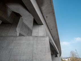 Erlaufbrücke der Umfahrungsstraße Wieselburg mit Sichtbeton von Wopfinger